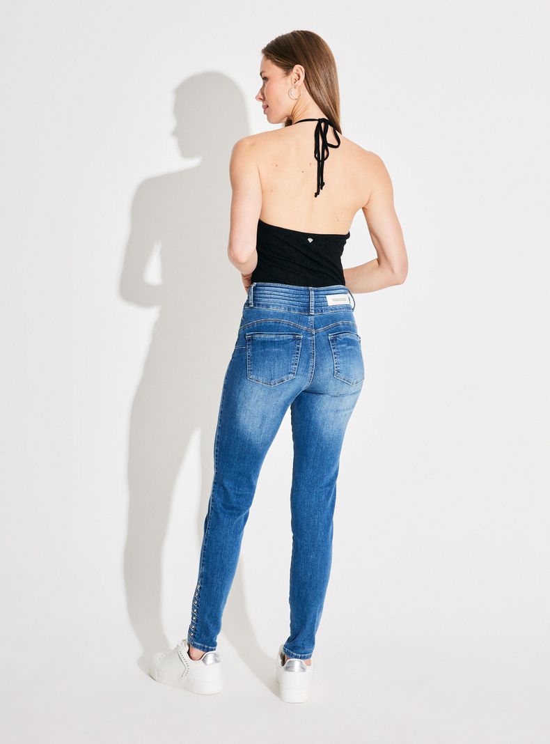 Jeans Push Up Pretina Ancha Bota con Strass-5