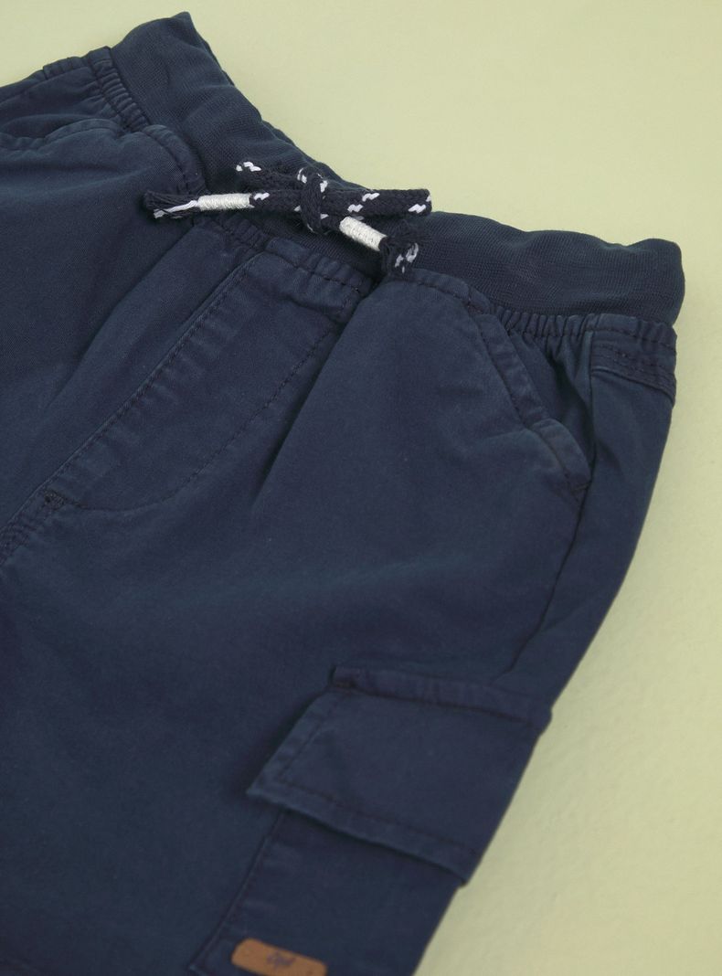 Short con Bolsillos Laterales y Cordón-2