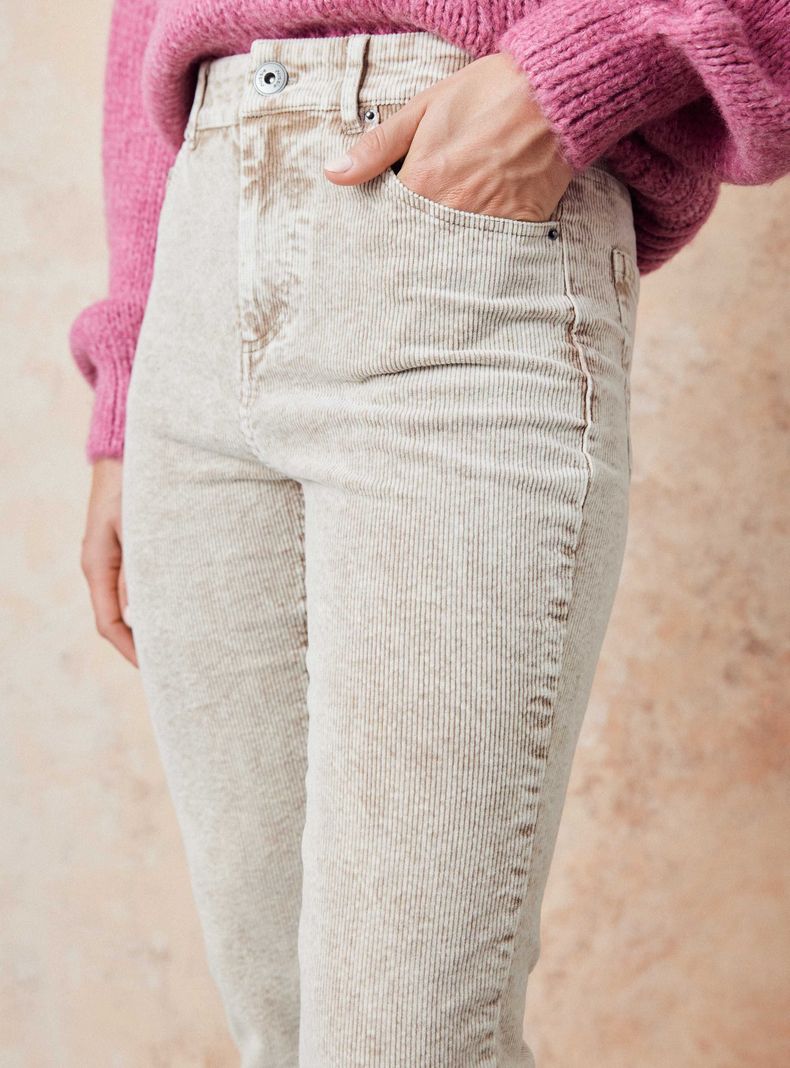 Pantalón Cotele con Lavado-2