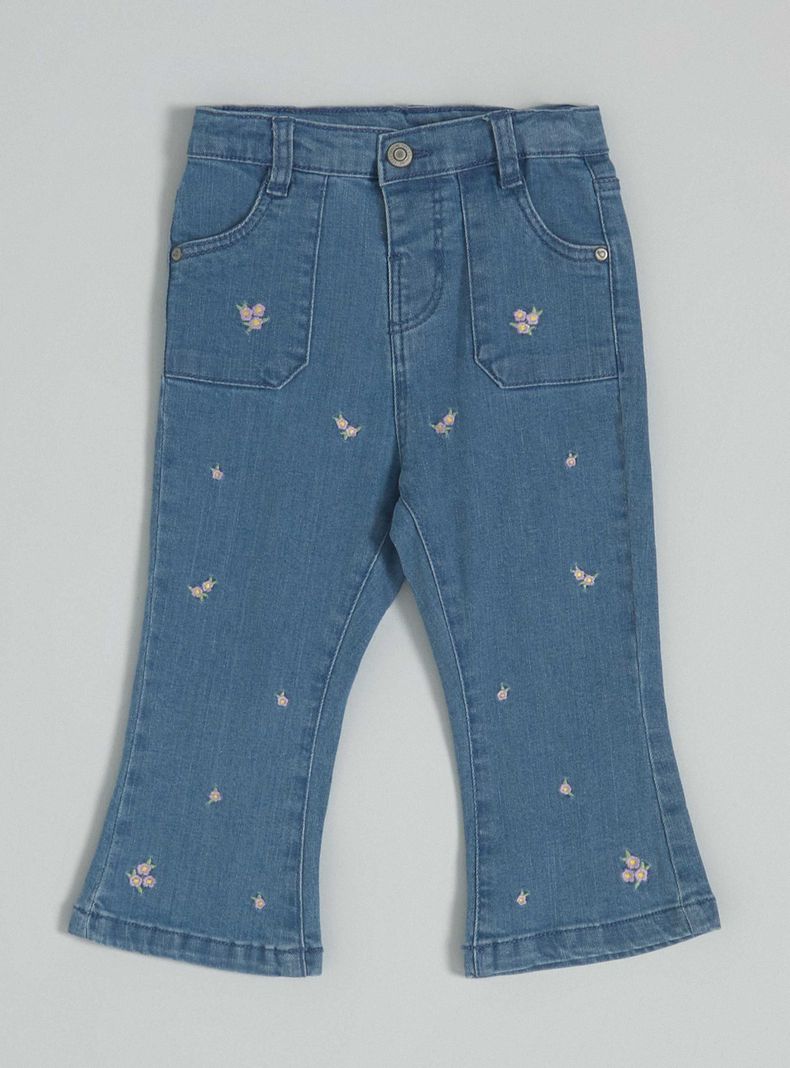 Jeans Flare con Bordados Delanteros-0