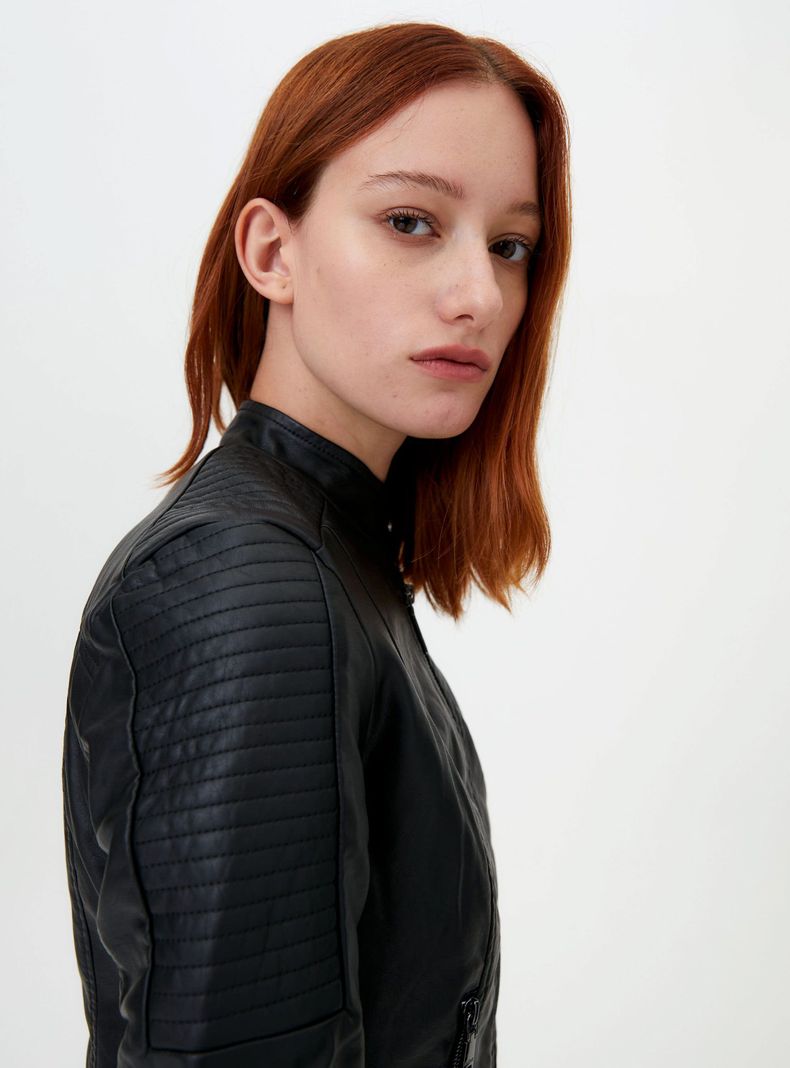 Chaqueta Modelo Visby Mujer-2