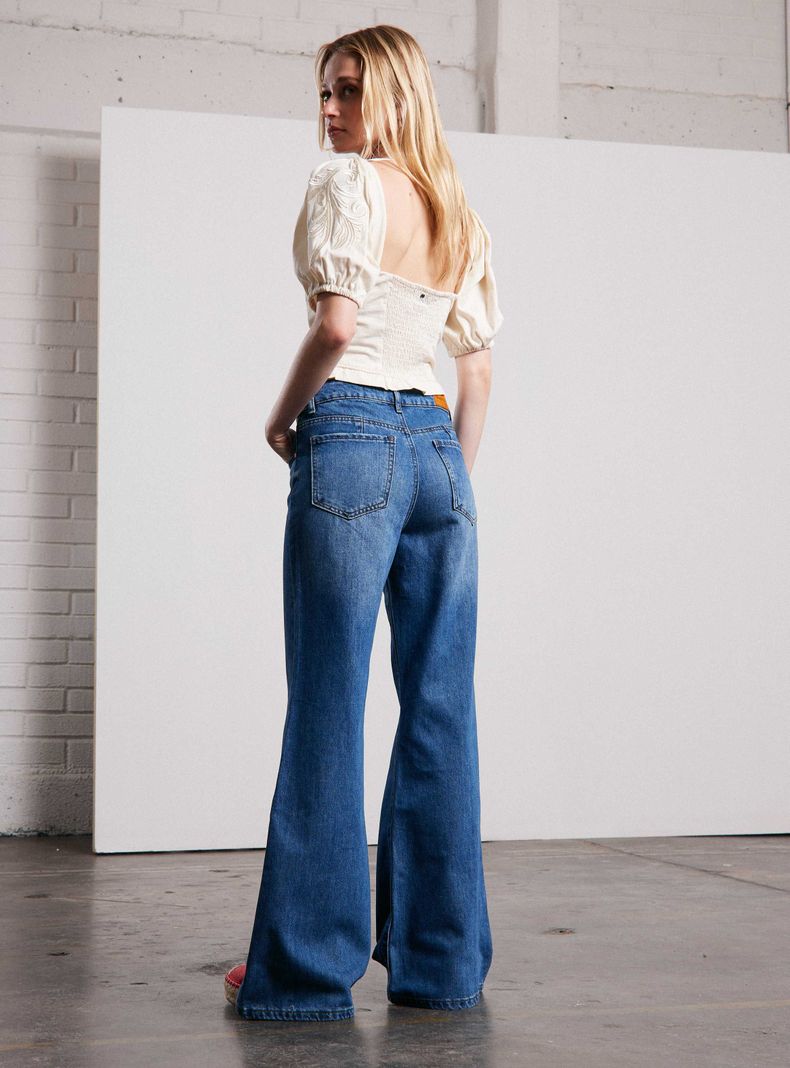 Jeans Flare Corte Delantero-5