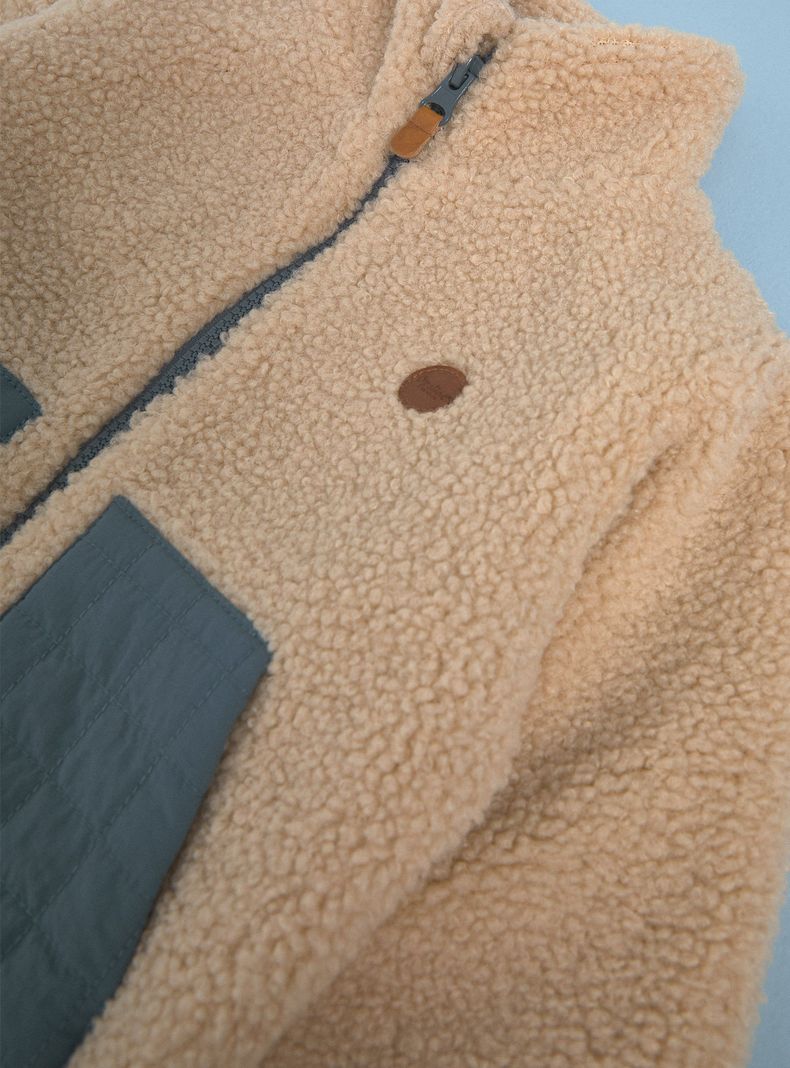 Chaqueta con Bolsillo en Nylon-2