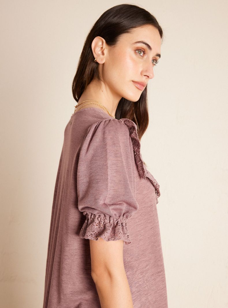 Polera con Botones y Aplicación de Macramé-3
