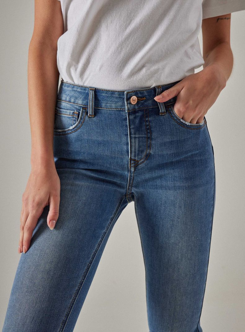 Jeans Skinny  Push UP Tiro Medio-2