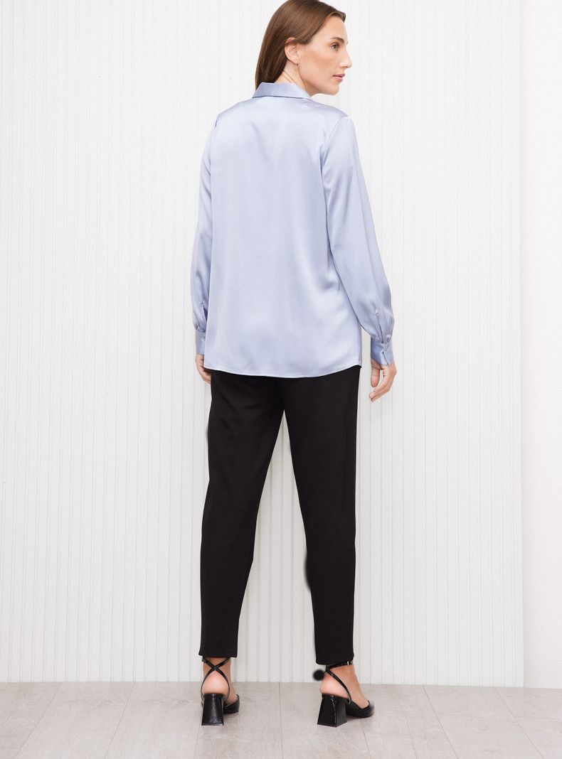Blusa Abotonada con Manga Larga y Puños-5