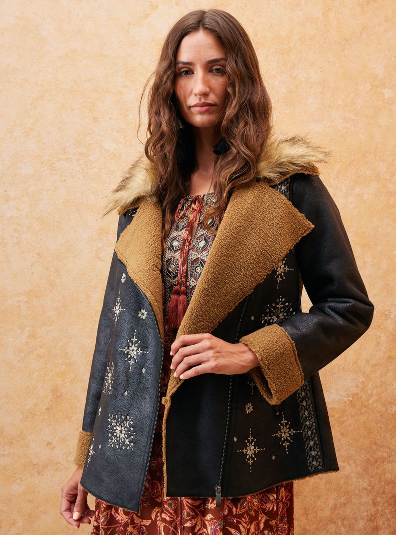 Chaqueta Bordados en Hilo de Lurex y Piel Desmontable-0