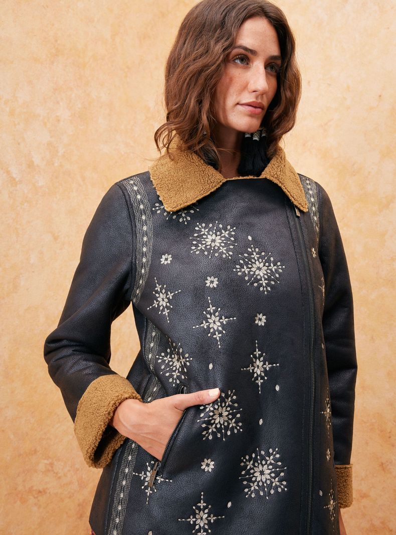 Chaqueta Bordados en Hilo de Lurex y Piel Desmontable-2