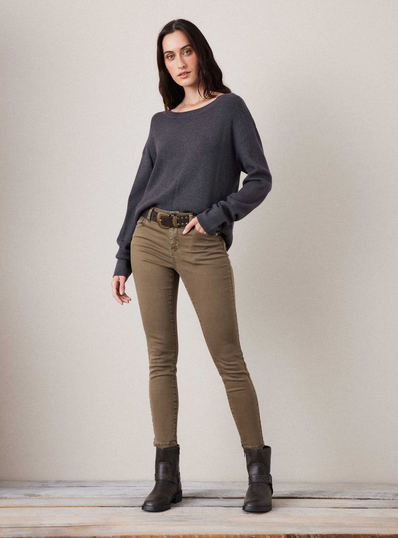 Sweater Acanalado en Pecho-4