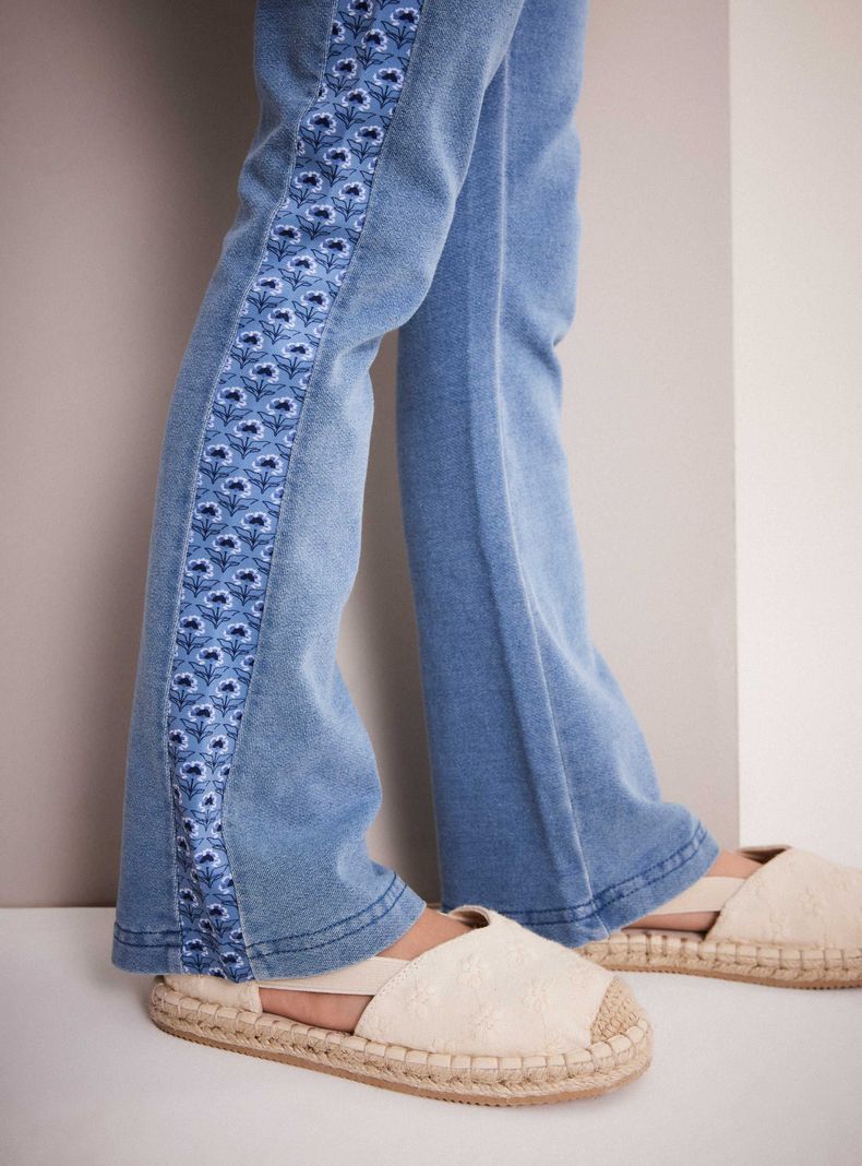 Calza Look Denim con Costados Estampados-1