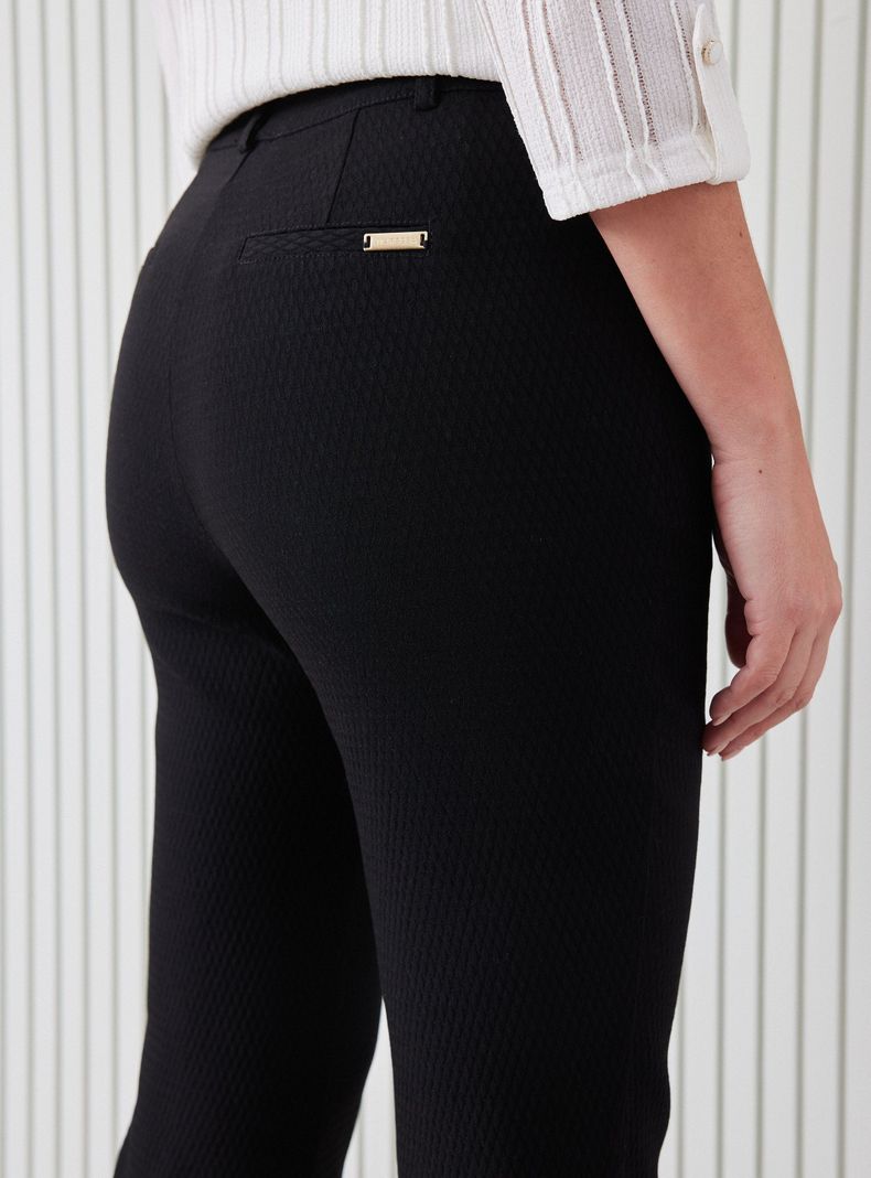 Pantalón Jacquard Elásticado Corte Recto-3