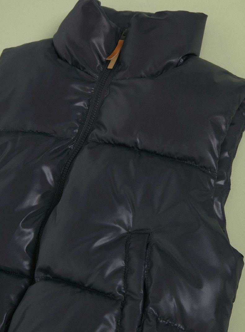 Parka Sin Mangas con Cierre Completo-2