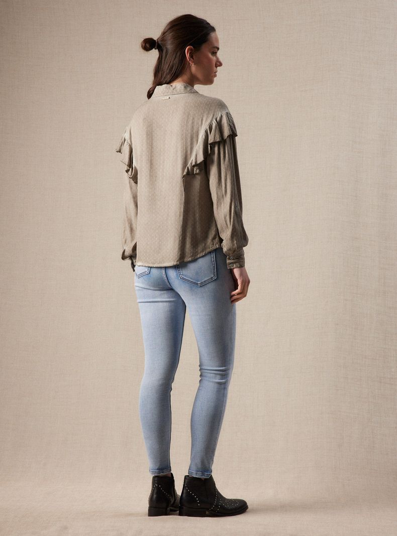 Blusa Vuelo en Delantero y Mangas-5