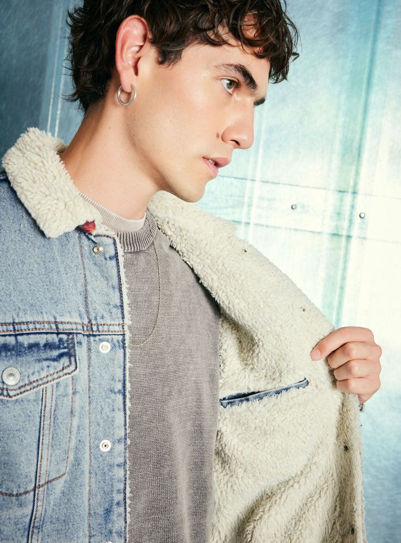 Chaqueta Denim Chiporro Broche-3