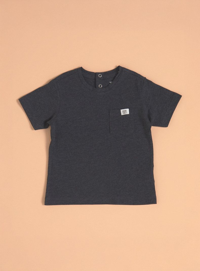 Polera con Bolsillo Delantero-0