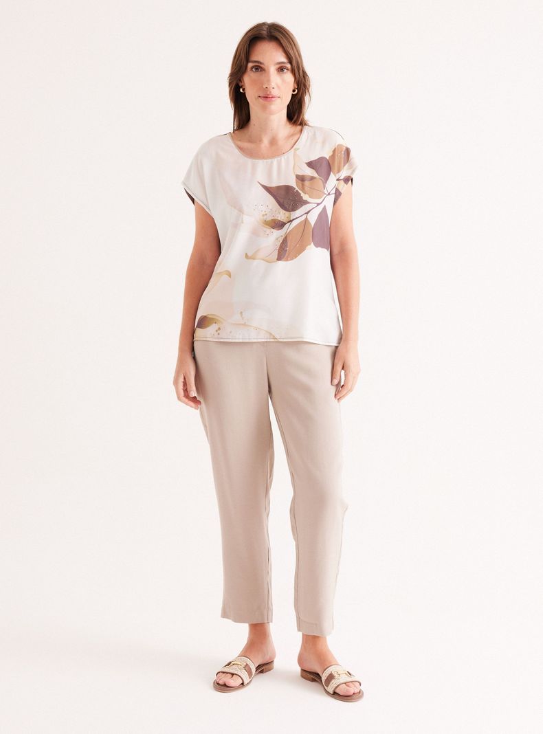 Polera Estampado Frontal y Cordón Metálico en Escote-4
