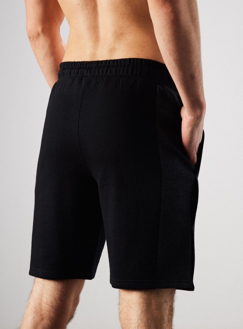 Short Paneles en Costado-3