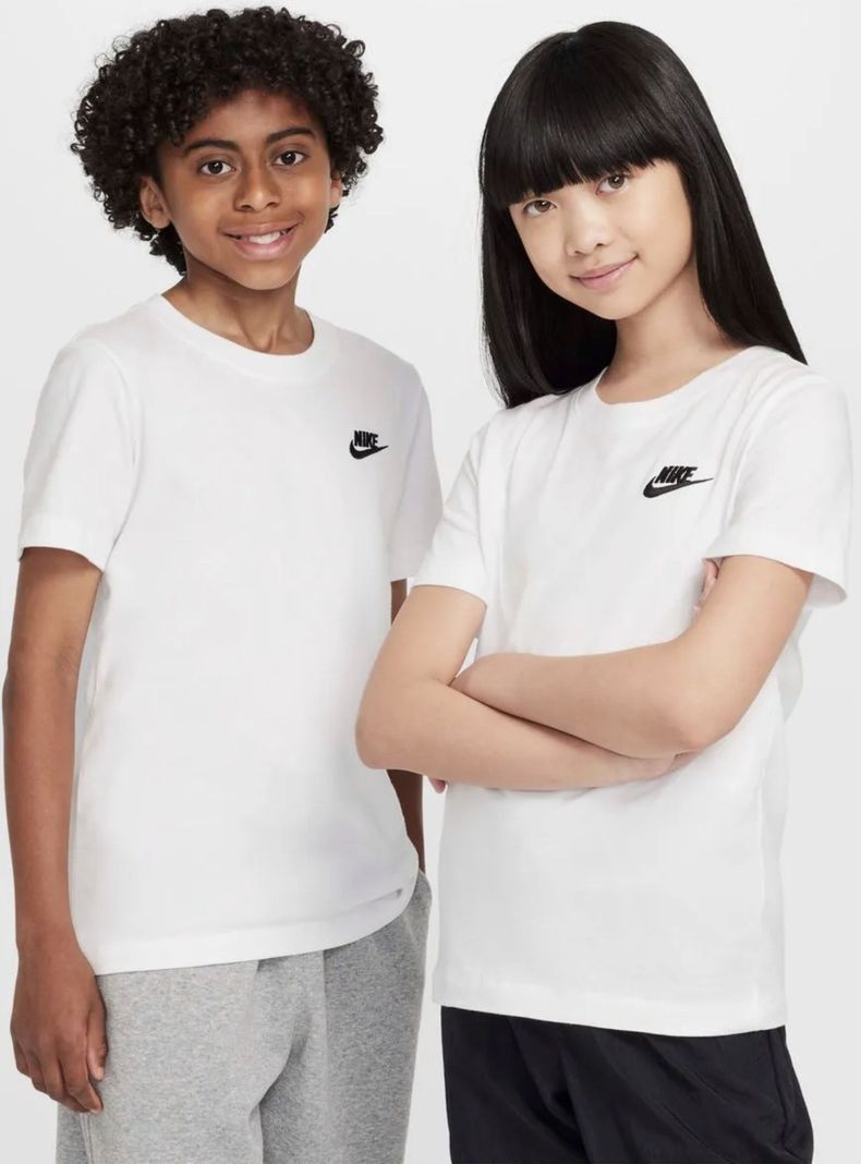 Polera Sportwear Essentials Cropped-0