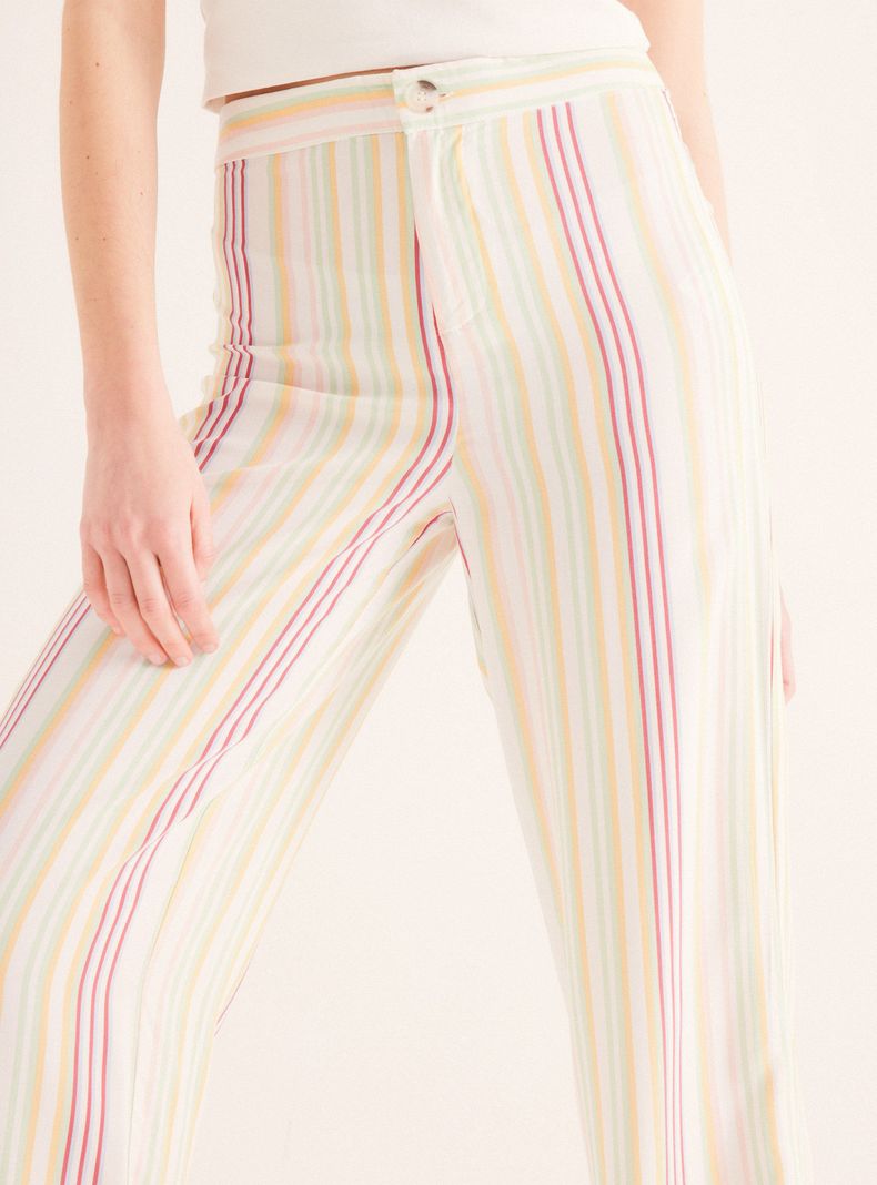 Pantalón Botón Fluido-2