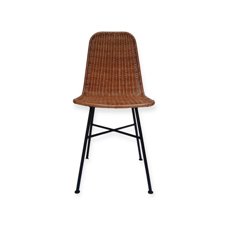 Silla tejida en mimbre -1