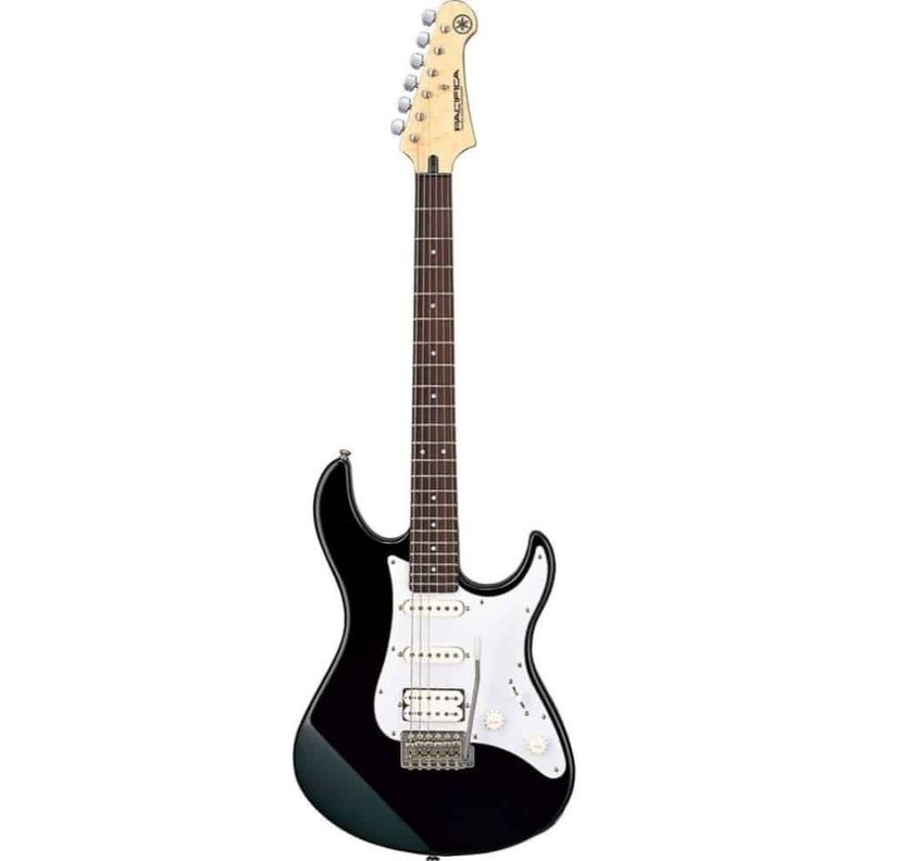 Yamaha エレキギター PACIFICA012 Guitarra electrica Pacifica PAC012 Black - Yamaha Yamaha | Paris.cl