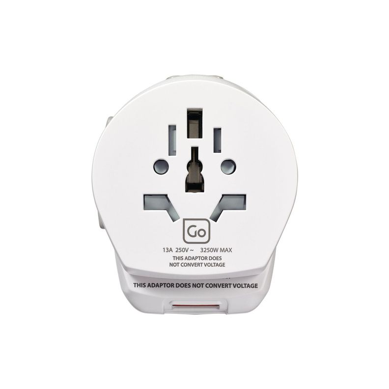 ADAPTADOR ENCHUFE UNIVERSAL CON TIERRA TRES CLAVIJAS + 2 USB-3