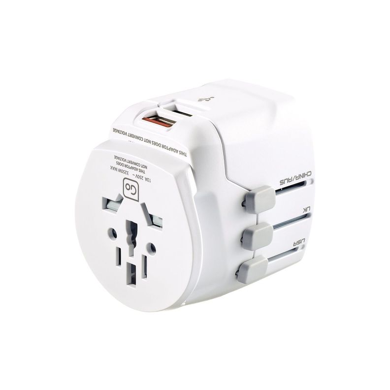 ADAPTADOR ENCHUFE UNIVERSAL CON TIERRA TRES CLAVIJAS + 2 USB-6