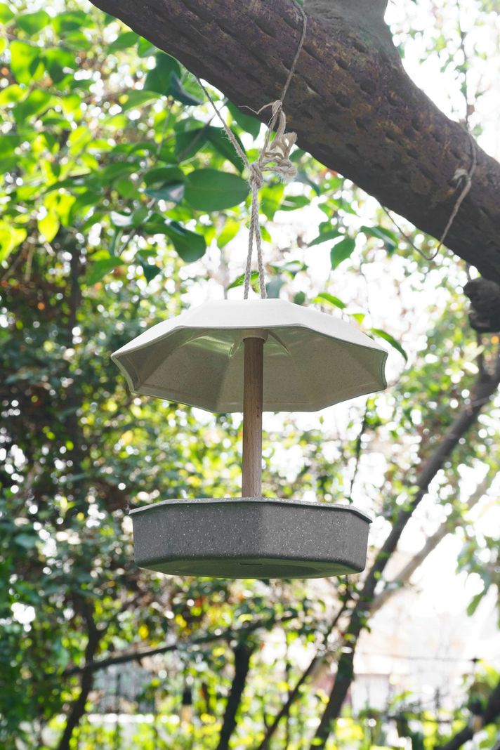 Comedero Para Pájaros Paraguas Ecológico Plantme-2