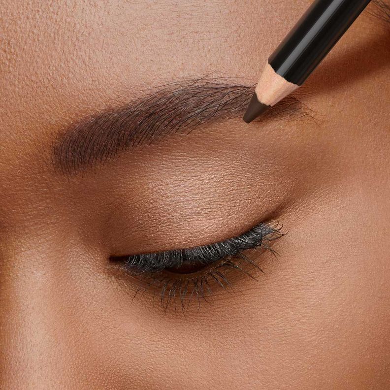 Delineador en lápiz para cejas-1