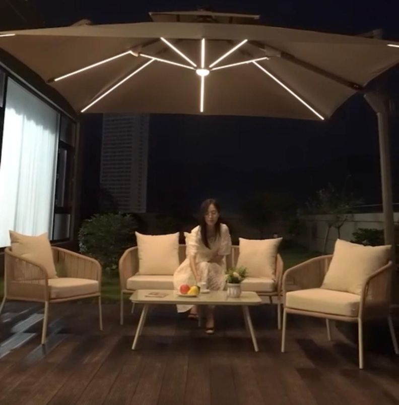 Quitasol Amanda beige 3 x 3 m Luz Led base rellenable incluida-1