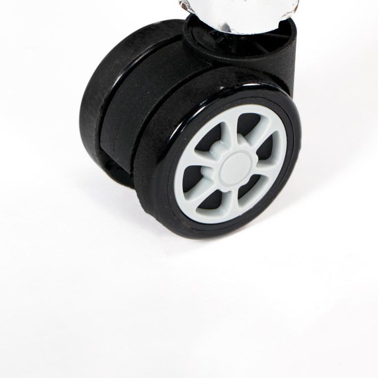 Silla Gerencial BIG BOSS Eco-Cuero + acero cromado-4