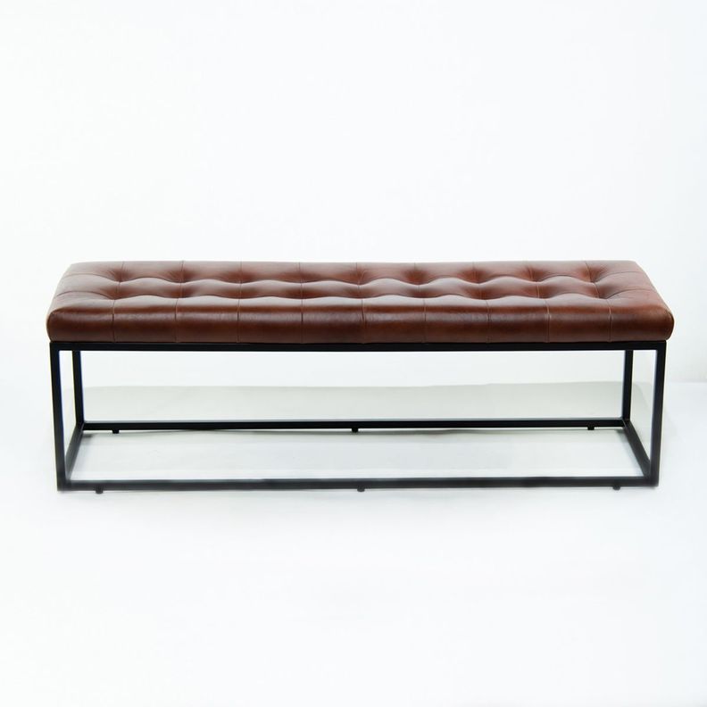 BANQUETA DE CUERO CAPITONE COGNAC PATAS DE FIERRO 140X44X44 -0