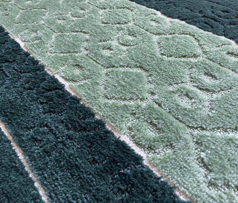 Alfombra de Pasillo Verde 67 cm x 7 metros con Goma Sin Overlock-1