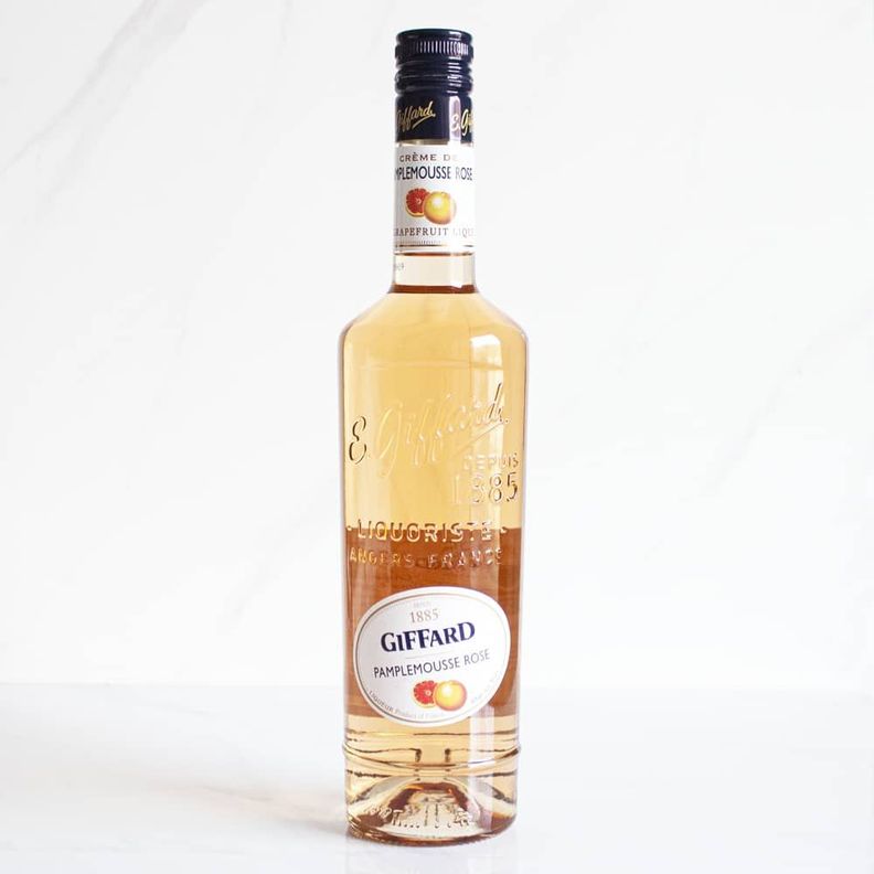 Licor de Pomelo Rosado Giffard 700 cc-0