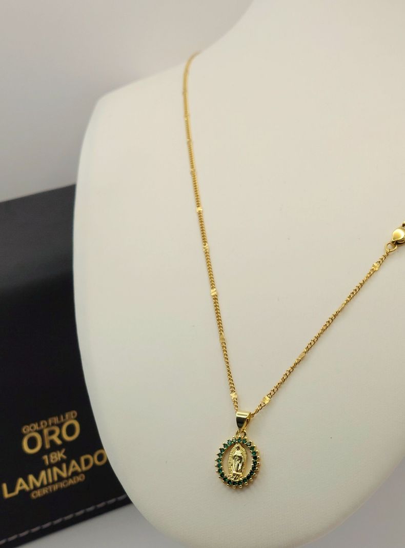 Cadena Oro Laminado Virgen de Guadalupe con Esmeraldas -4