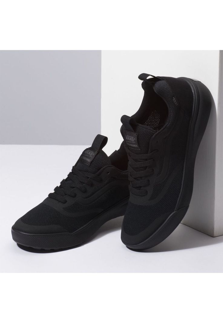 Zapatillas Hombre UA UltraRange Rapidweld Negra-4