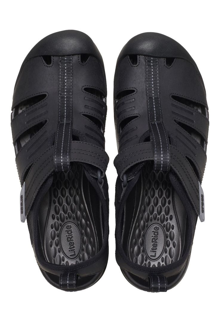 Sandalia Crocs Hombre Yukon Fisherman Negro-4