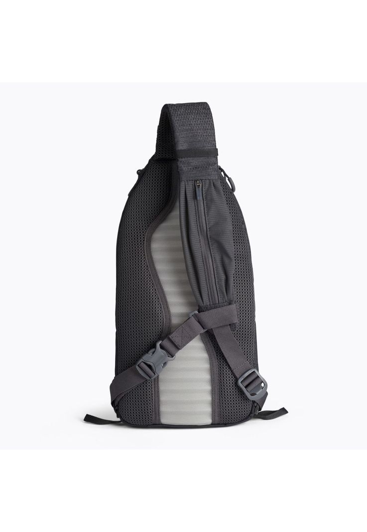 Mochila Outdoor Crest 8L Sling Negro Unisex-1