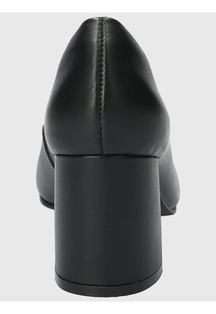 Zapato Cuero Mujer Maddox Negro-6