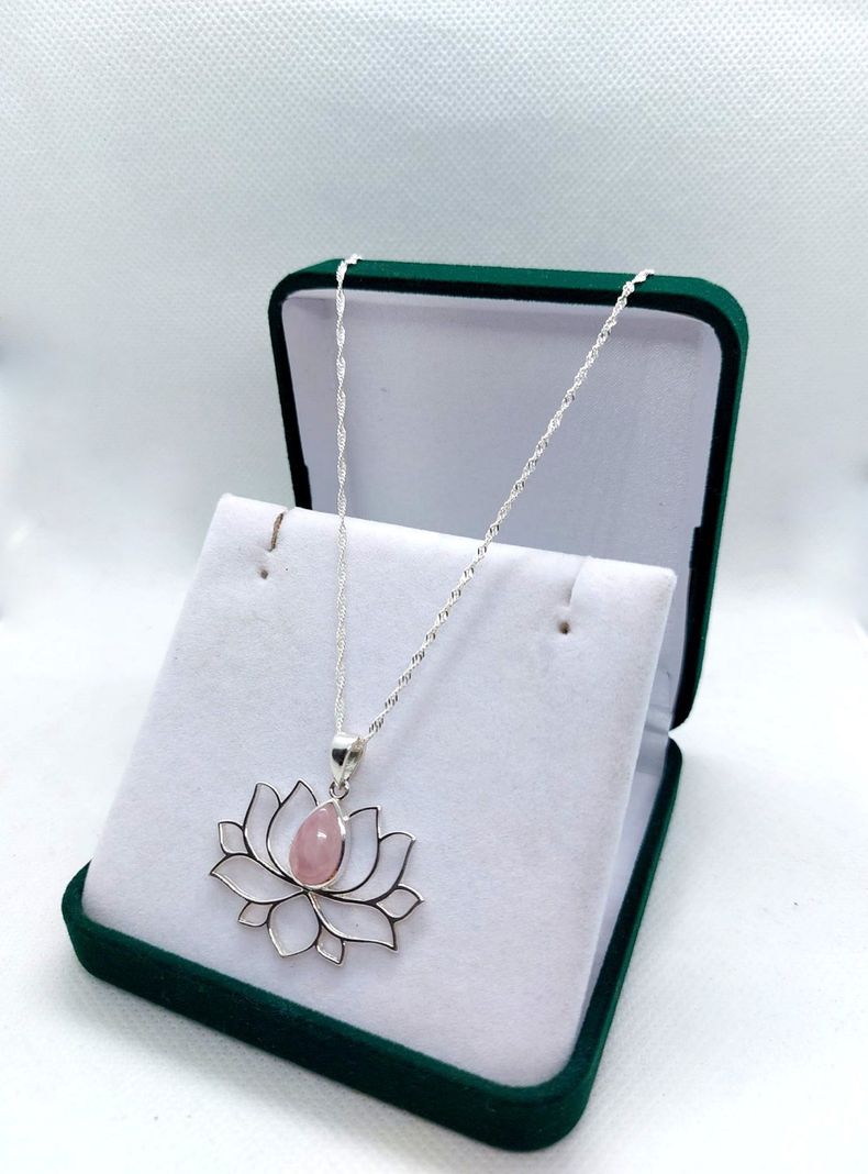 Collar Flor de Loto ( Lotto ) Cuarzo Rosa-1