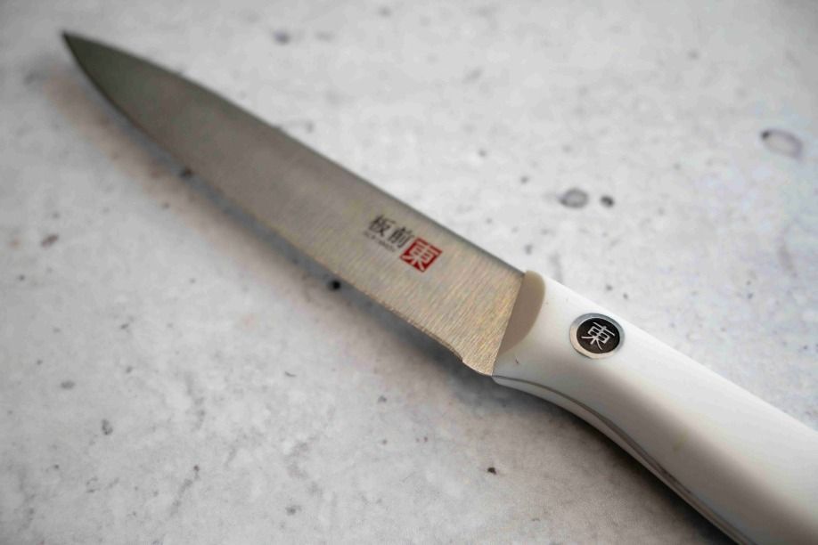 CUCHILLO UTILITY BLANCO TOKAI-2