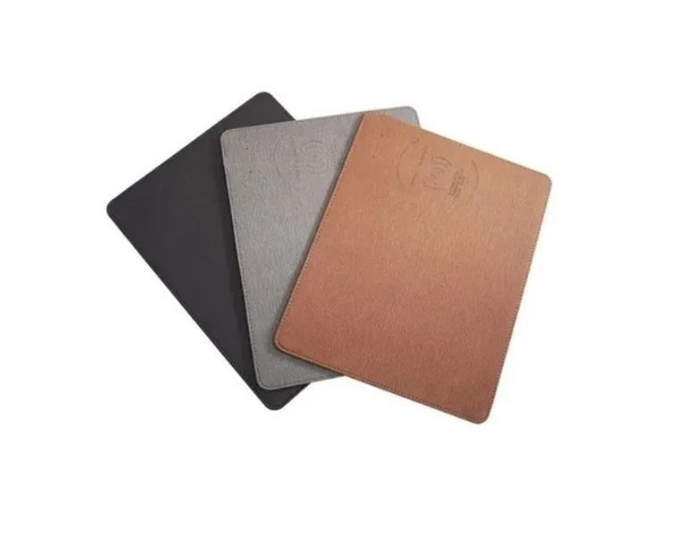 Mousepad Cuero 10v Con Cargador Inalámbrico-1