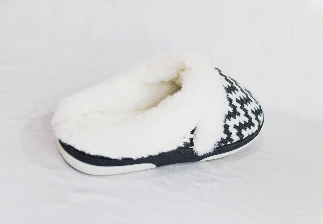 Pantufla Dama Neida Negro-2