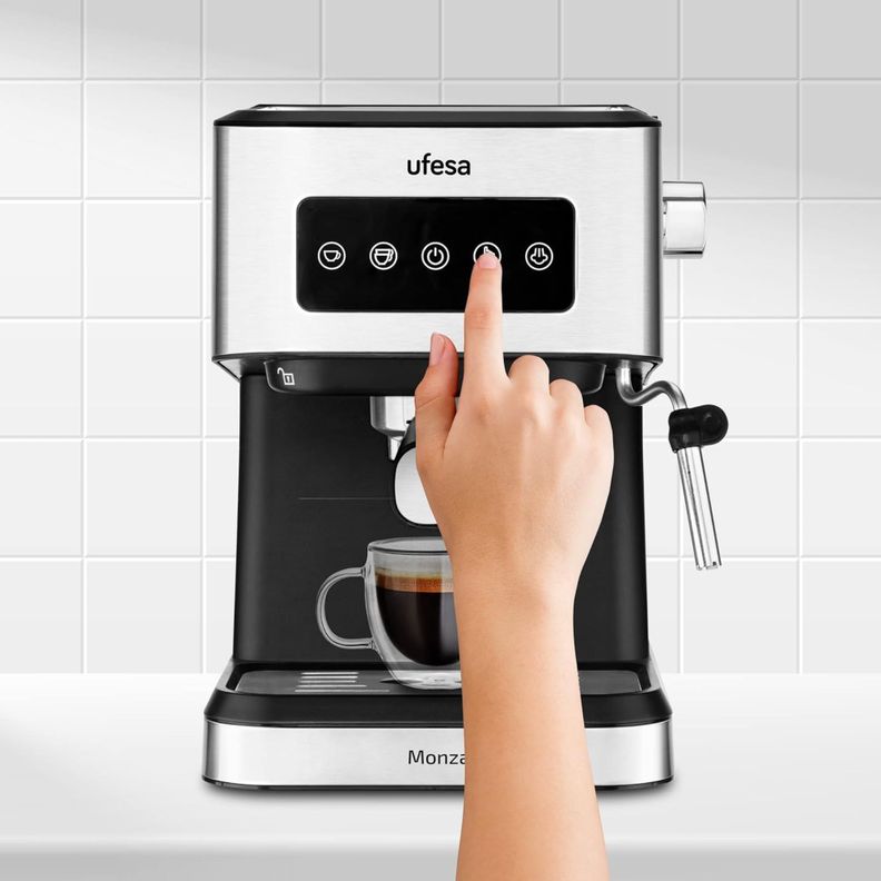Cafetera Expresso Ufesa MONZA - 1050 W-4