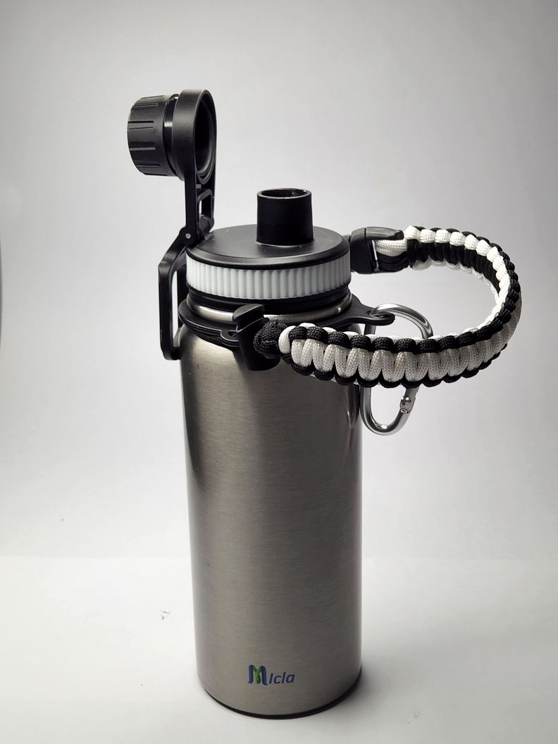Botella de agua insulada con cuerda Paracord-2