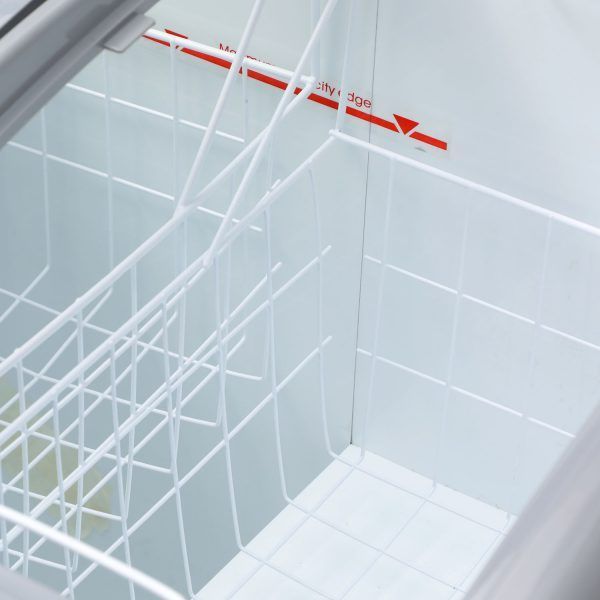 CONSERVADORA / FREEZER TAPA VIDRIO CURVO CTV-260C-3