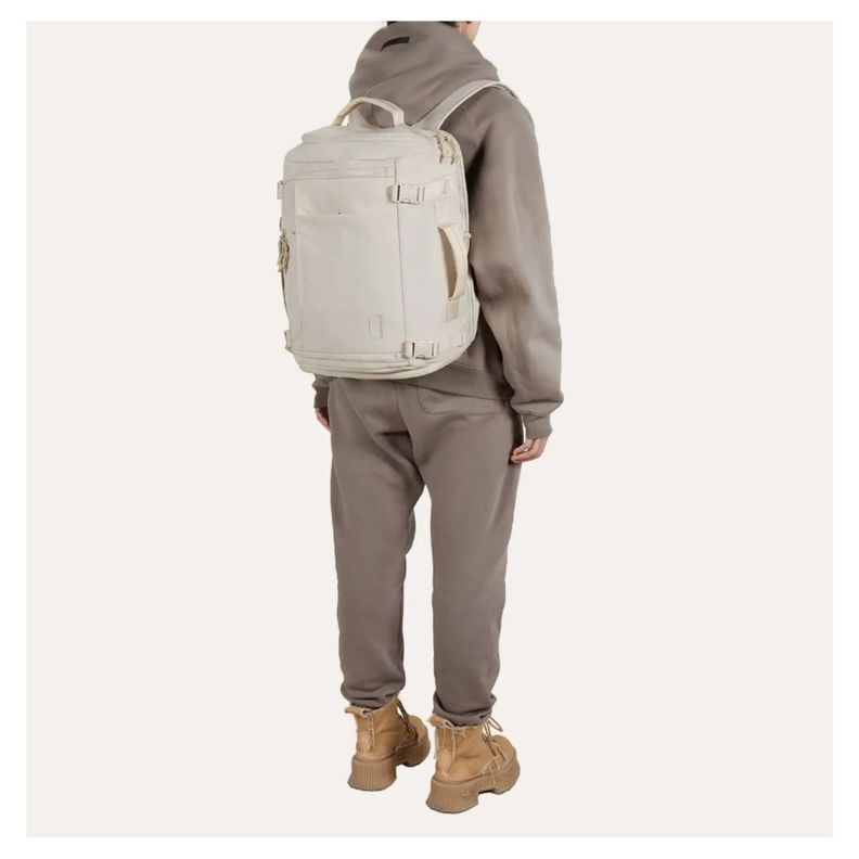 Bagsmart Mochila de Viaje Blast Mediana 38L para Notebook 15.6" - Beige-2