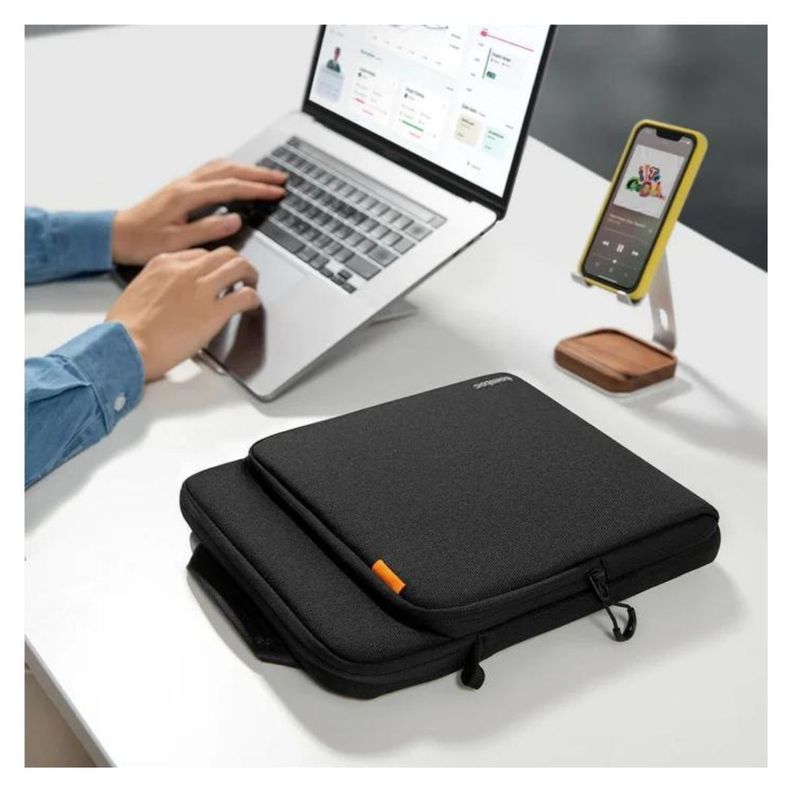Tomtoc Bolso Mensajero DefenderACE-A03 para Macbook Pro 16" M3/M2/M1 - Negro-6