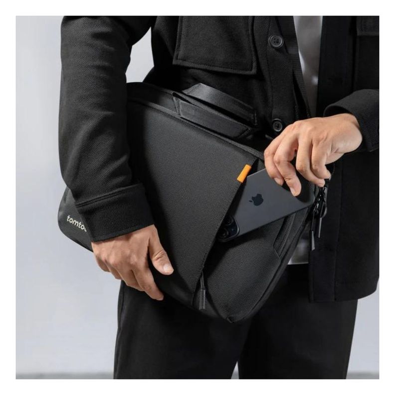 Tomtoc Maletín Delgado Defender-A30 para MacBook 14" - Negro-2