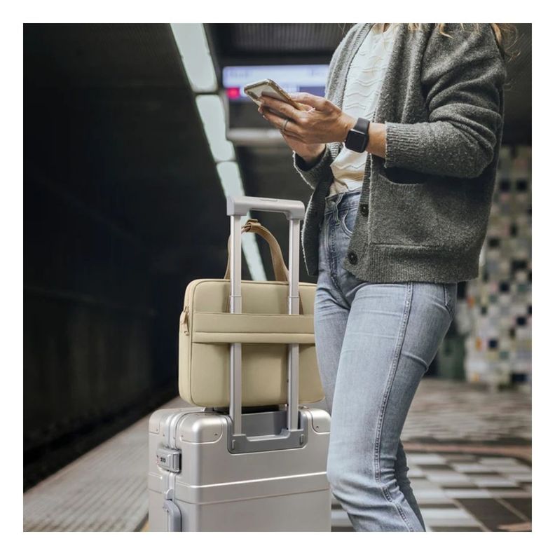Tomtoc Bolso de Hombro Versatile-A12 MacBook Pro 14" M3/M2/M1 - Beige-7